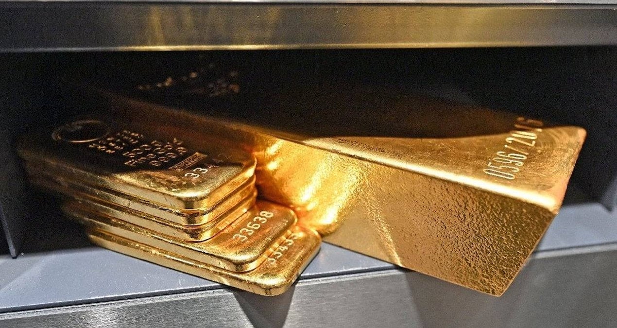 altina oyle bir sey yapti ki tam 12 yil boyunca en degersiz maden oldu zGtyXxH7