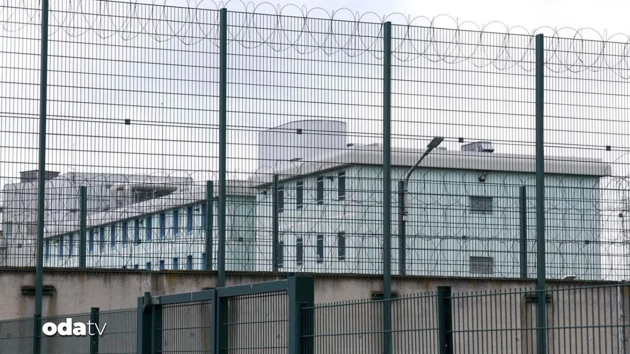 hapishanede kanli cete savasi 17 olu s4bLpsJA