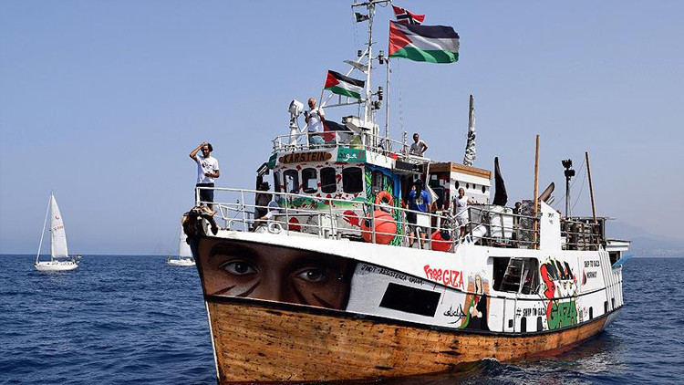 aktivistler vazgecmiyor 11 gemi ablukayi yarmak icin gazze yolunda ZZ7IEflD