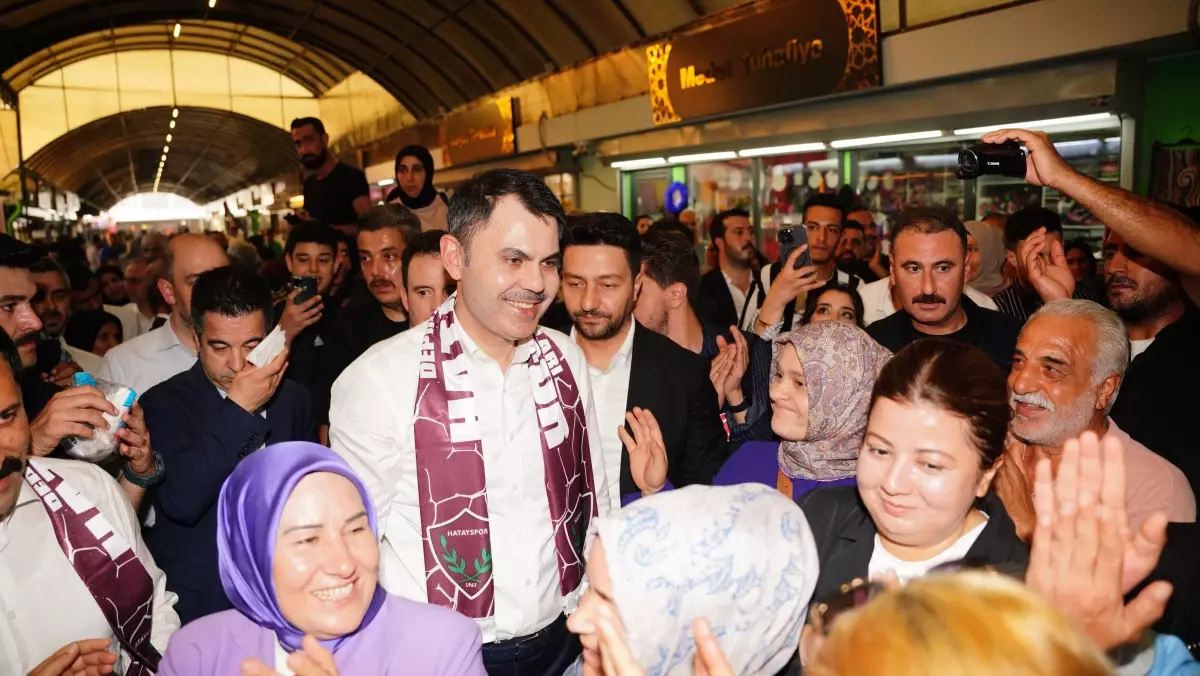 bakan kurum depremzedelere ziyaret etti vFqEguup