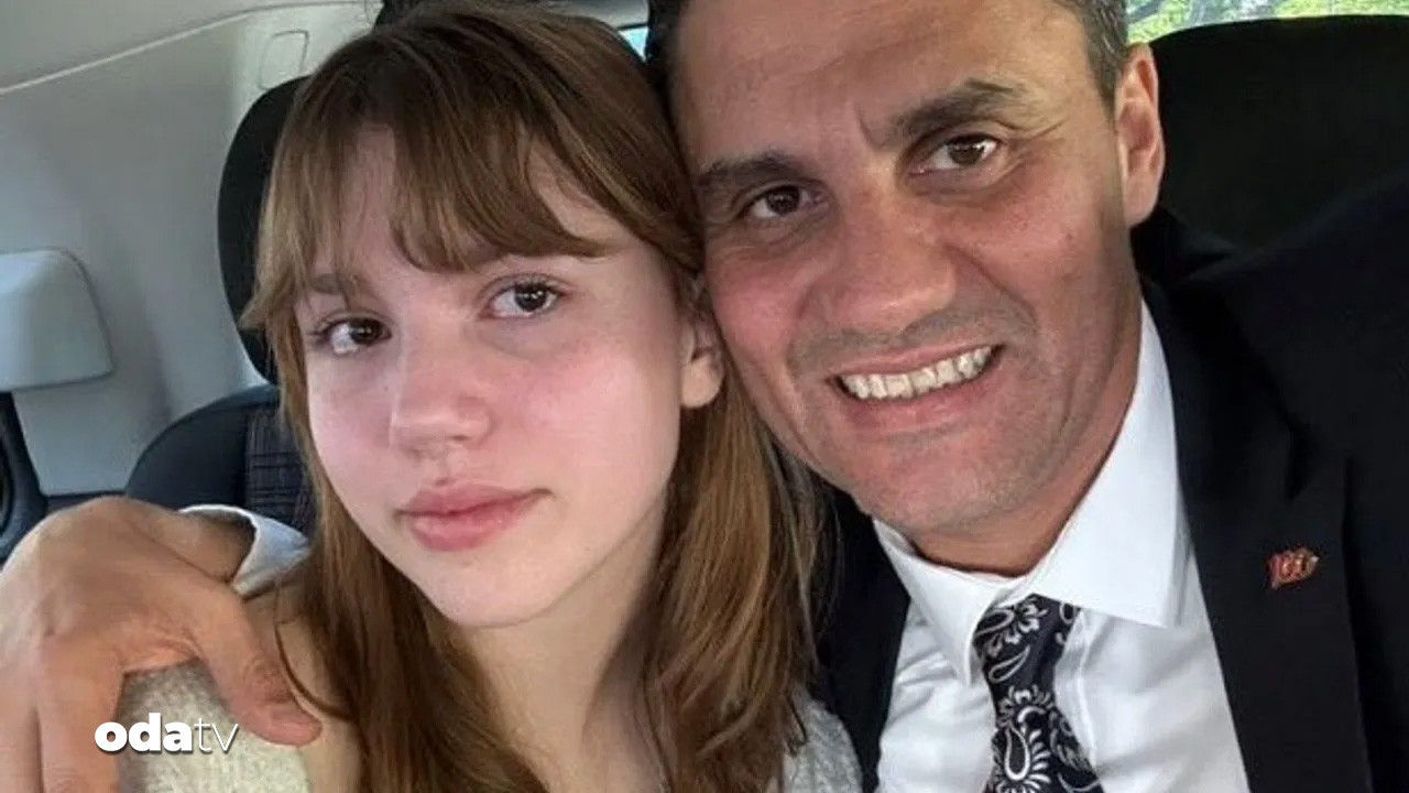 nehir zeyrek babasini koluna dovme olarak isledi GF7DGU8g.jpg