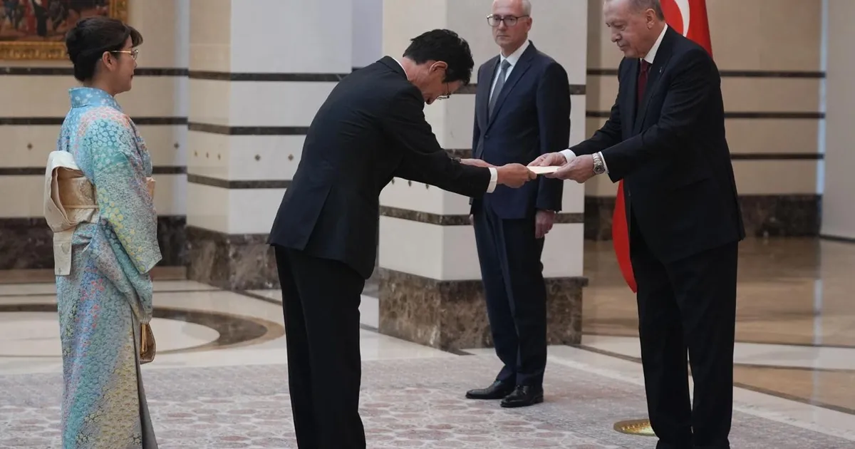 5 buyukelciden turkiyeye guven mektubu kUHinscO.webp