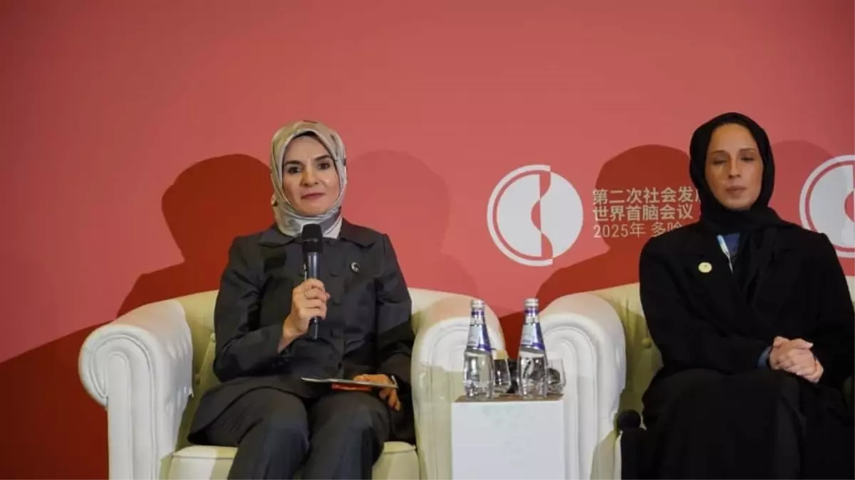 bakan goktas aileyi yeniden merkeze almak insanligin en acil sorumlulugudur uhBKzcI3.jpg