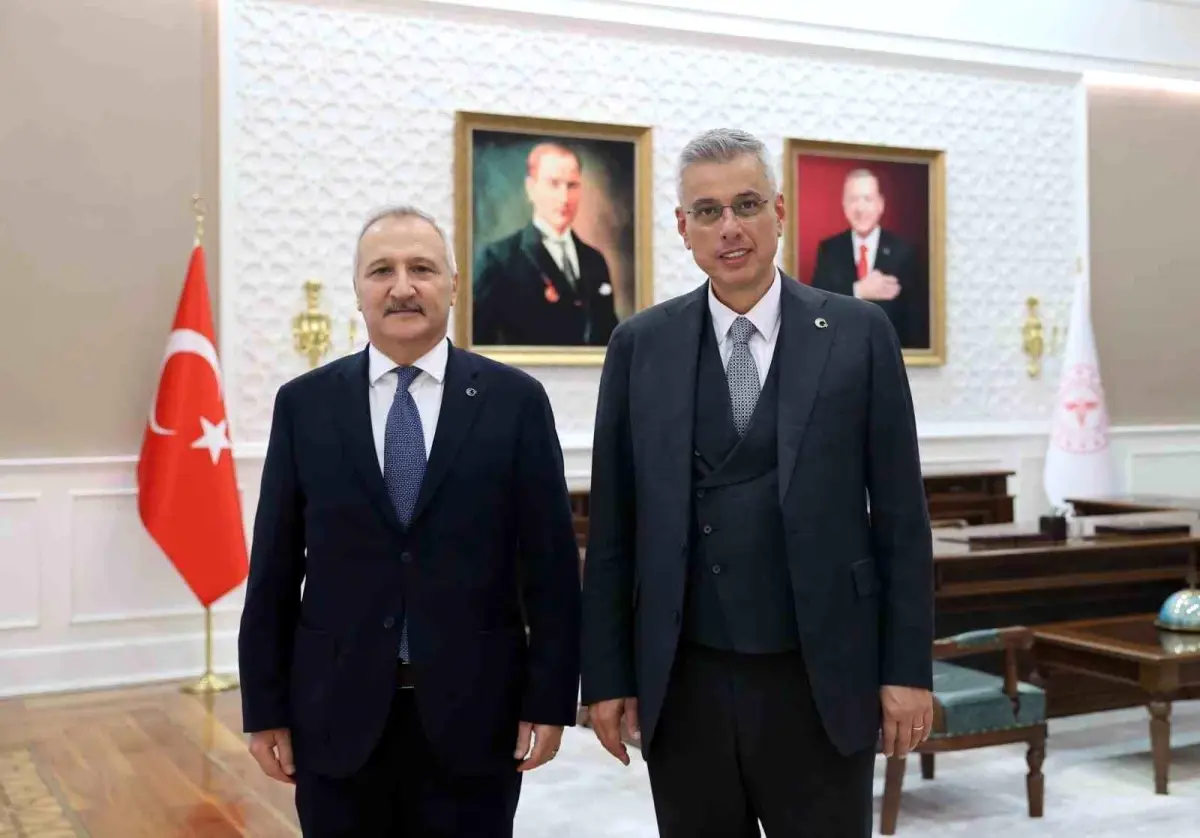 mhp genel baskan yardimcisi yurdakuldan saglik bakani memisogluna ziyaret j8xDvmrp.jpg