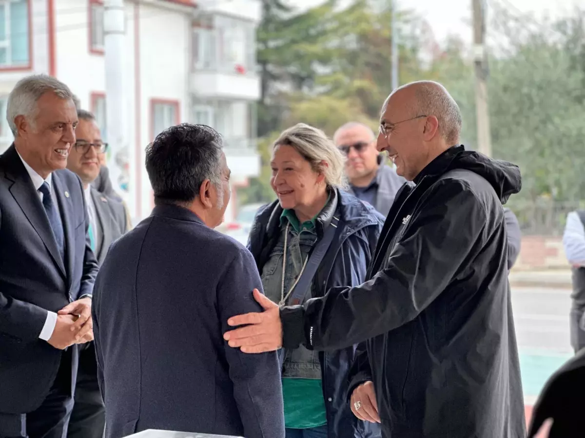 papa 14uncu leo turkiyeye geliyor vTUHwWj6.jpg