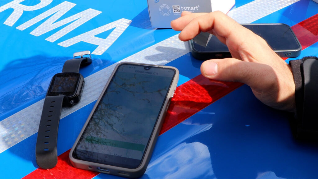 akilli-saatler-kayip-vakalarinin-onune-gececek-UIVSaDaw