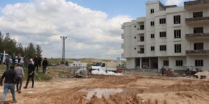 mardinde-is-cinayeti-insattan-dusen-isci-hayatini-kaybetti-akOPgA4A