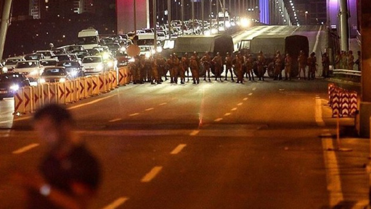 15 temmuzun uzerinden 10 yil gecti o gece hafizalarda 1Cdtpivb