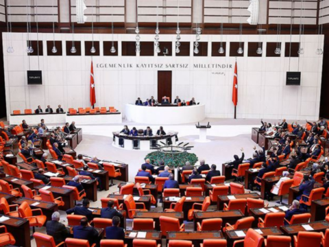 Emeklinin bekledigi duzenleme mecliste yeni aylik belli oldu UtMDC3ev